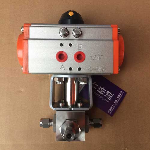 氣動(dòng)三通卡套球閥